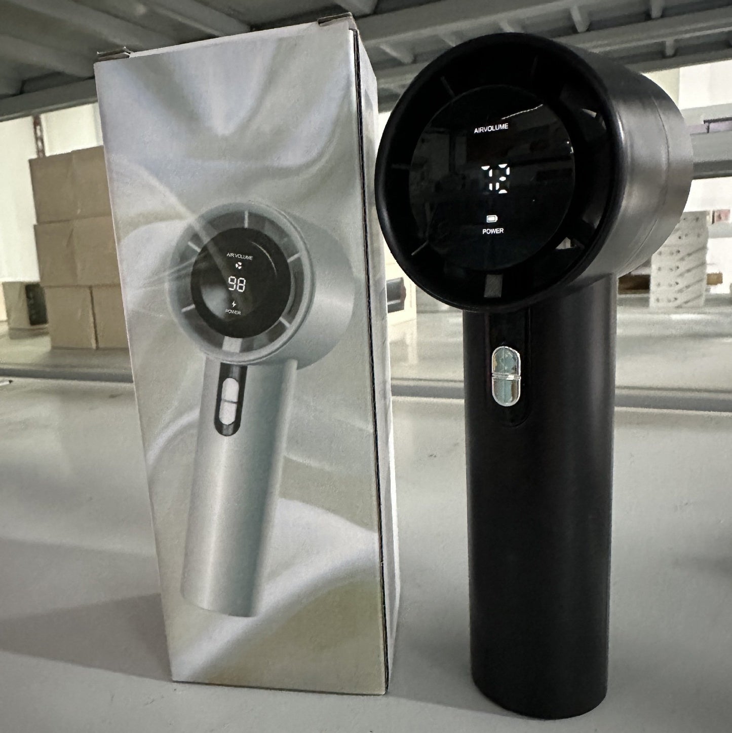 The turbine holds a high-speed small fan