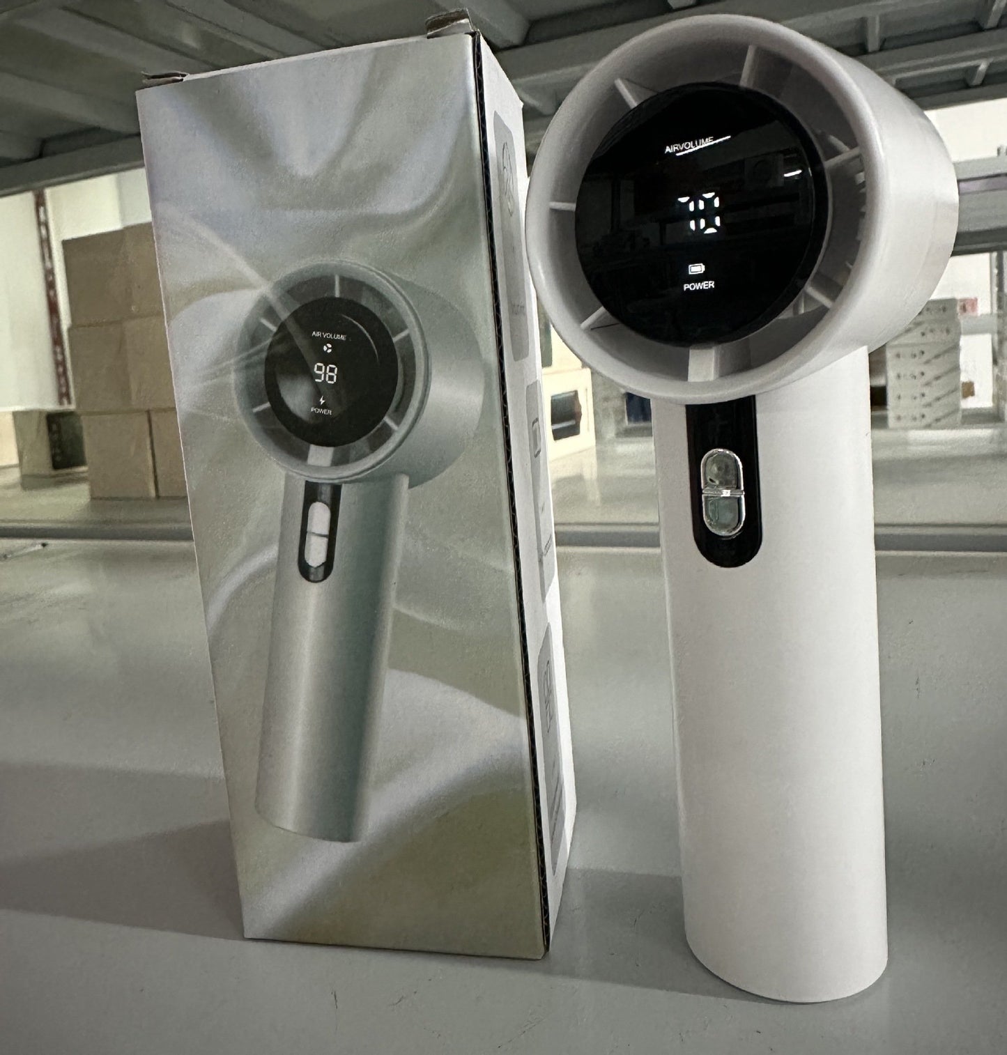 The turbine holds a high-speed small fan